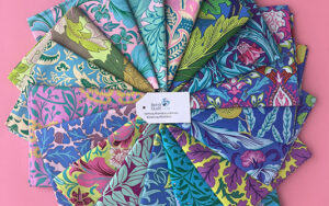 Kaffe Fassett x Morris & Co. - Fat 1/4 Bundle