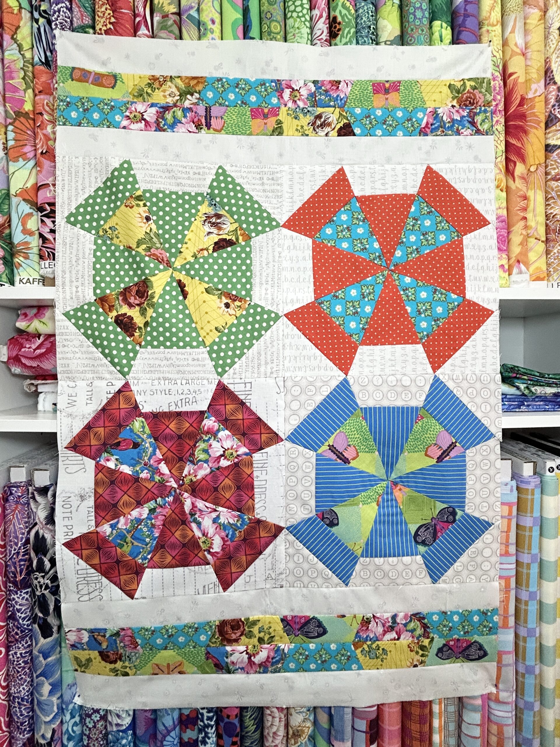 Lynne Wilson 'In A Spin' quilt pattern and template - Image 2