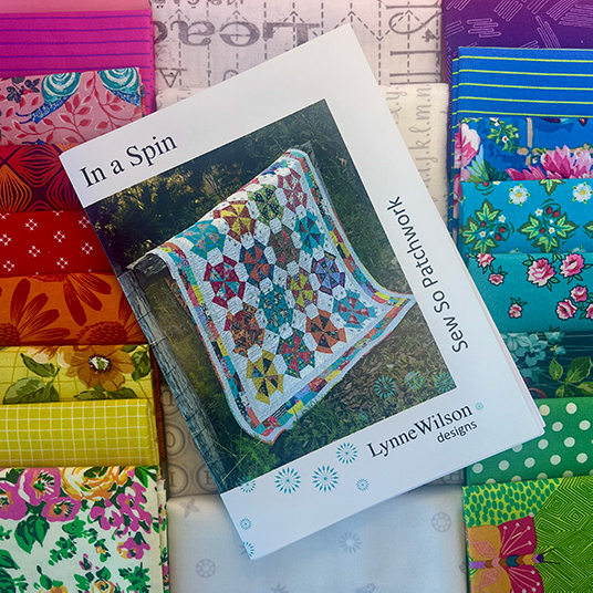 Lynne Wilson 'In A Spin' Quilt Starter Kit (Including background fabric)